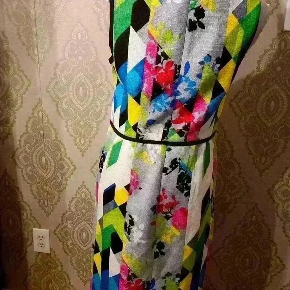 Nine West Colorful Sleeveless Sheath Dress - Picture 5 of 11